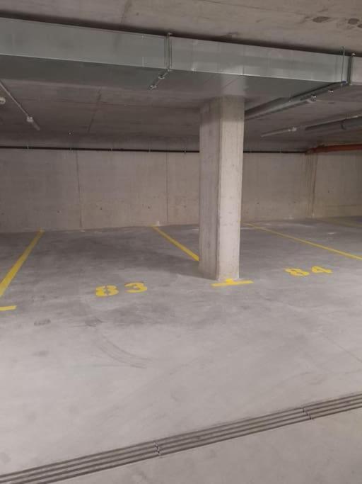 New Funcional Easy Stay High Standard Krakow Apartment Free Garage Parking Экстерьер фото